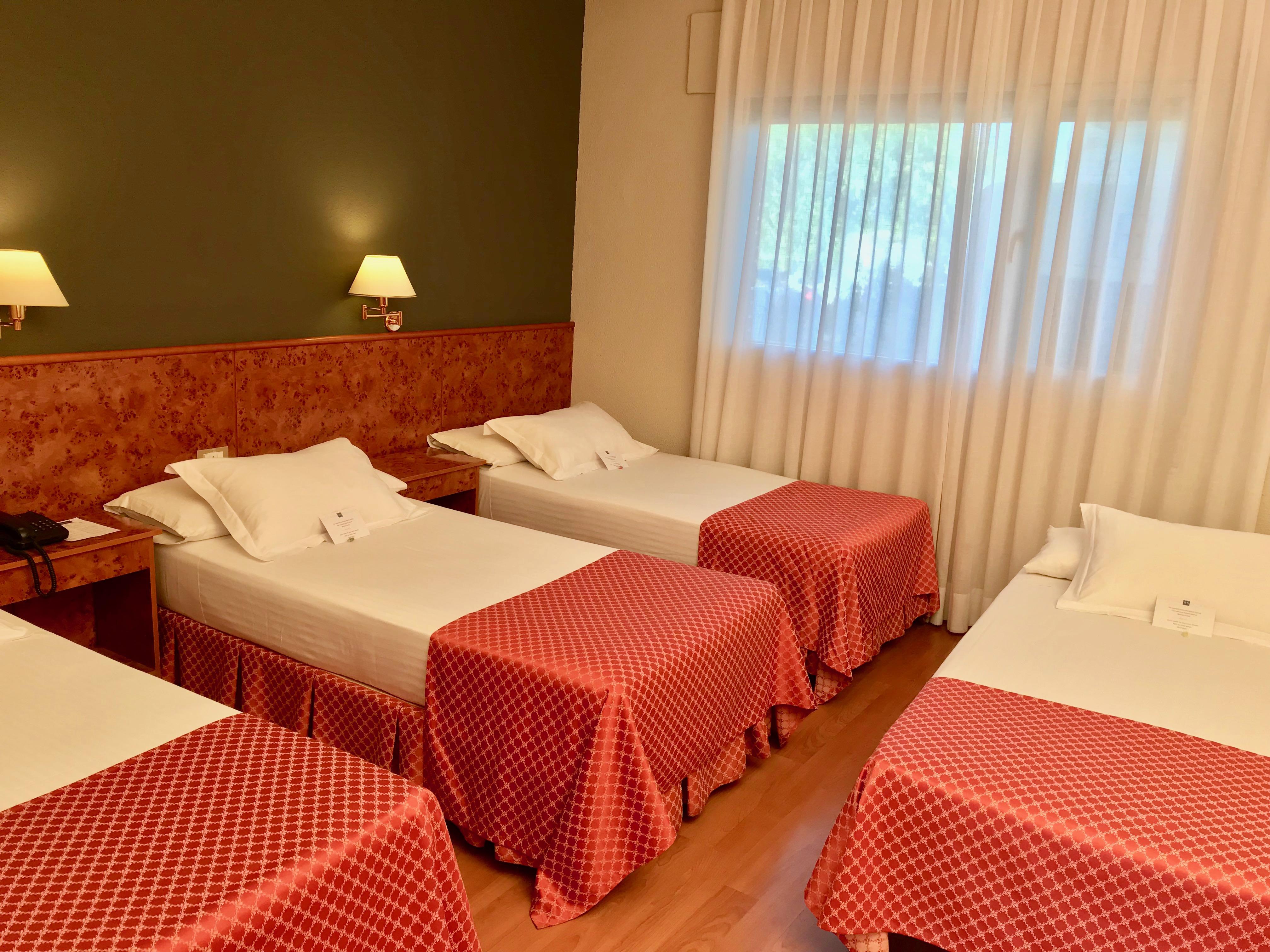 Ap Hotel Madrid Airport Экстерьер фото