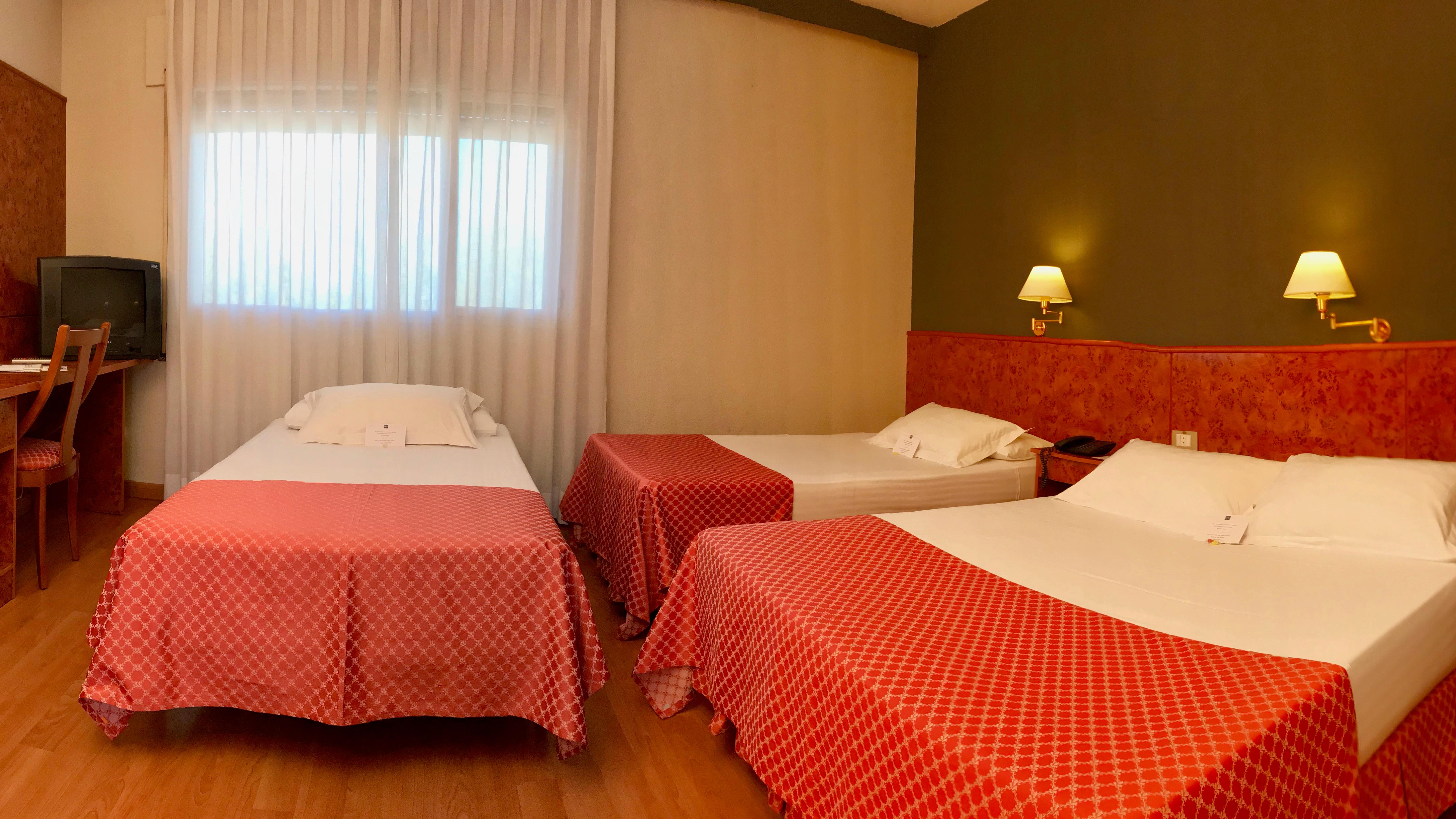 Ap Hotel Madrid Airport Экстерьер фото