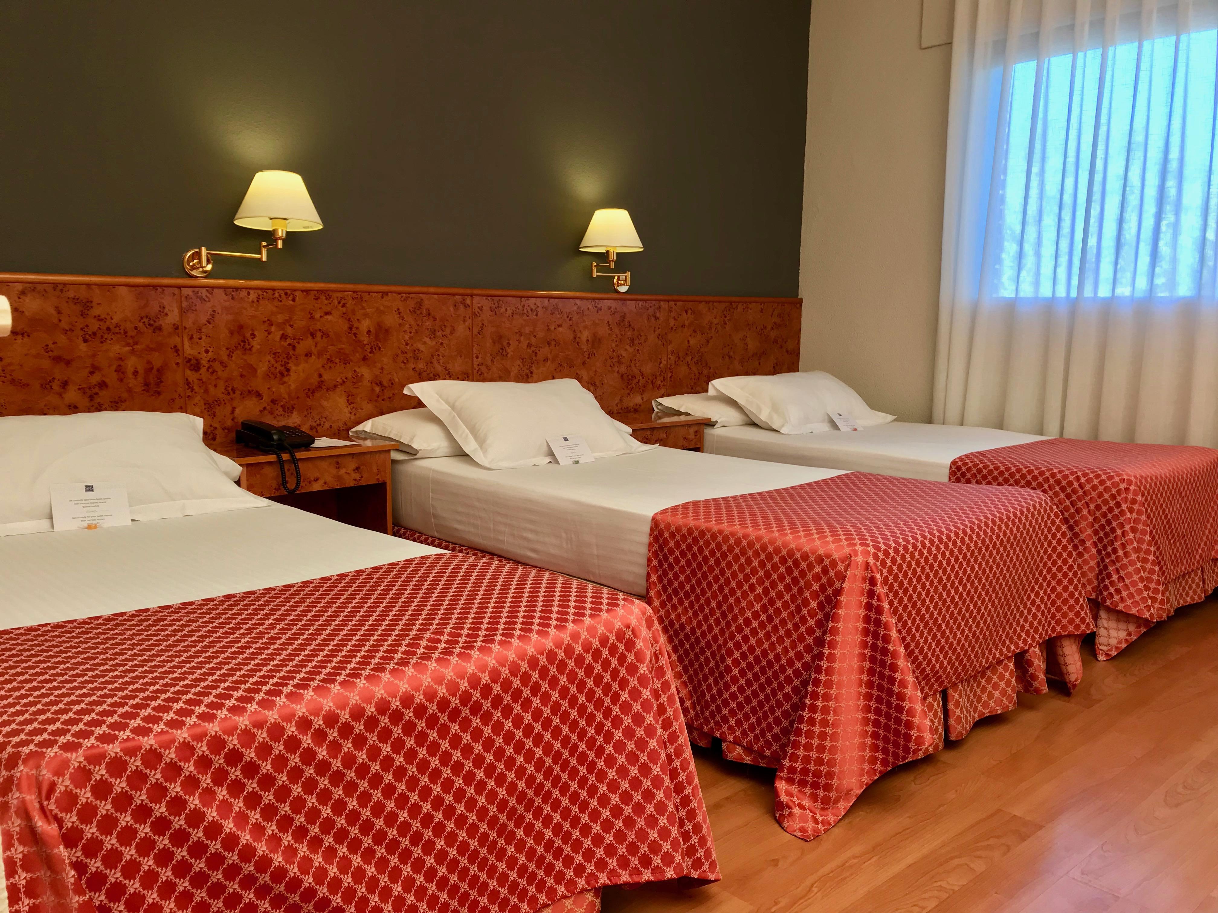 Ap Hotel Madrid Airport Экстерьер фото