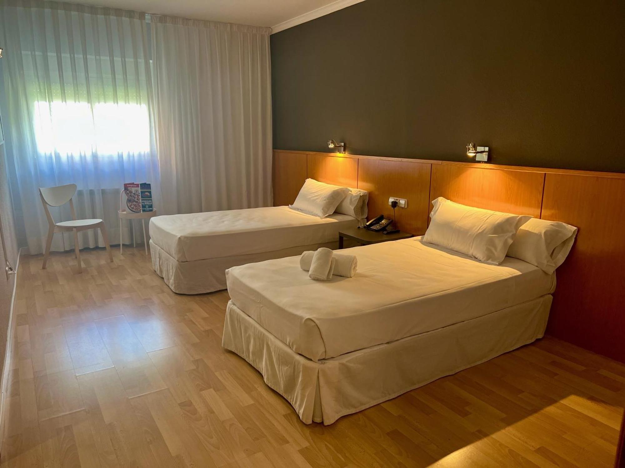 Ap Hotel Madrid Airport Экстерьер фото