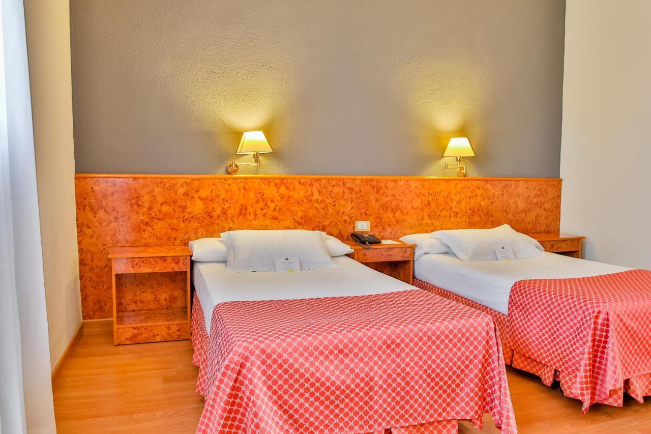 Ap Hotel Madrid Airport Экстерьер фото
