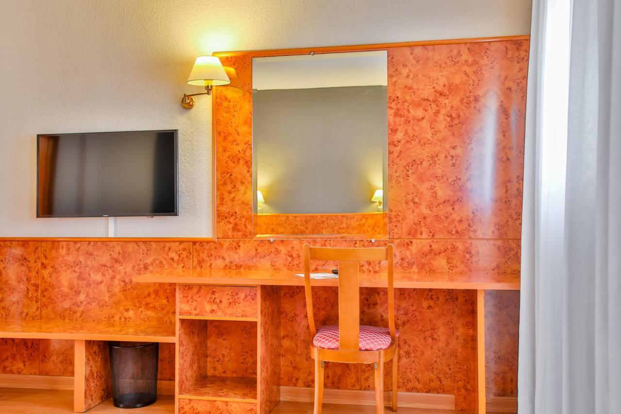 Ap Hotel Madrid Airport Экстерьер фото