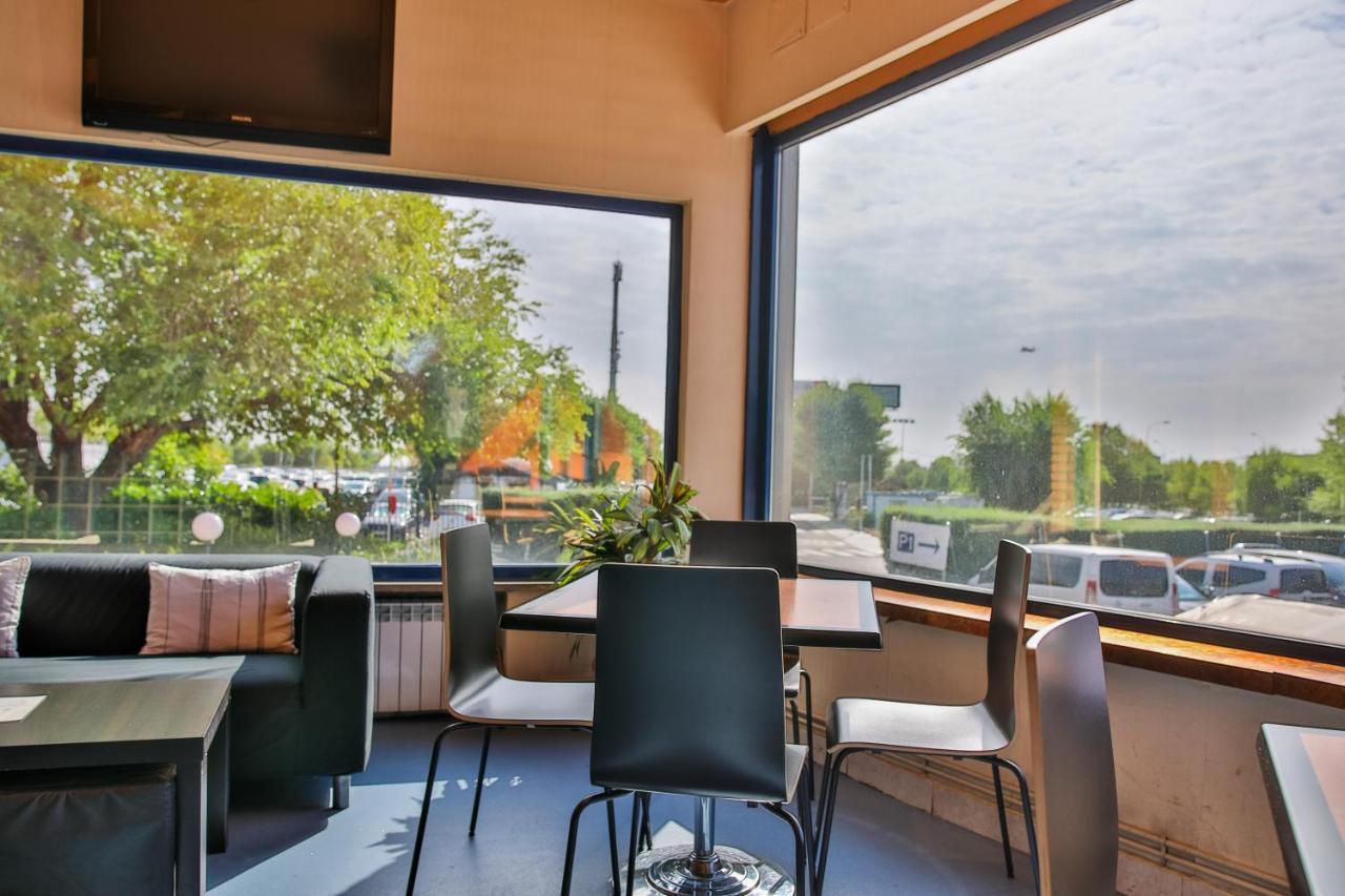 Ap Hotel Madrid Airport Экстерьер фото